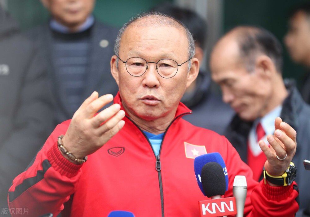 叶辰的大伯叶长空也不禁感慨：这条视频一发出来，苏家基本上就没有任何回转的余地了，不但全国人民会讨伐他们，警方也会讨伐他们，杜家更不会放过他们。